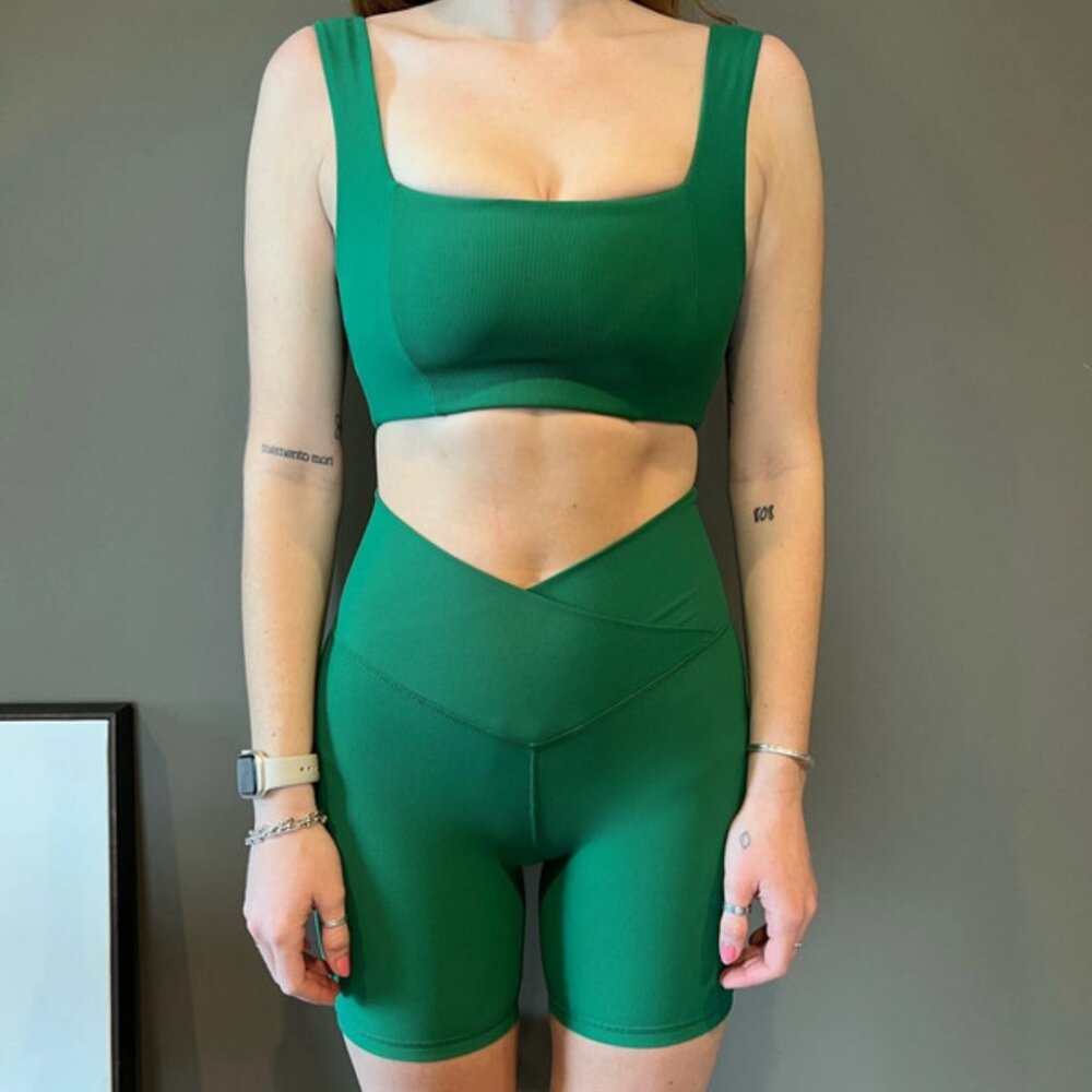 Wilo Women's ribbed activewear set